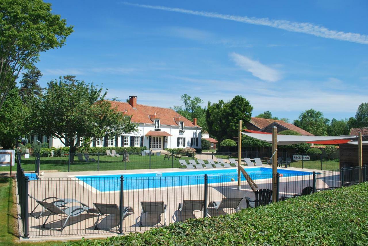 Domaine Les Gandins Saint-Germain-de-Salles Exterior photo
